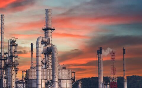 Banner,Oil,Refinery,Gas,Petrol,Plant,Industry,With,Crude,Tank,